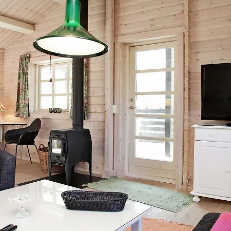 Two-bedroom Holiday In Glesborg 3 Fjellerup